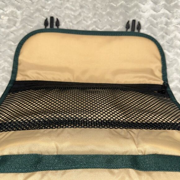 Vintage Green Canvas Canon Camera Bag w/ Dividers Strap 12x7x8 Clean Looks New - Picture 10 of 10